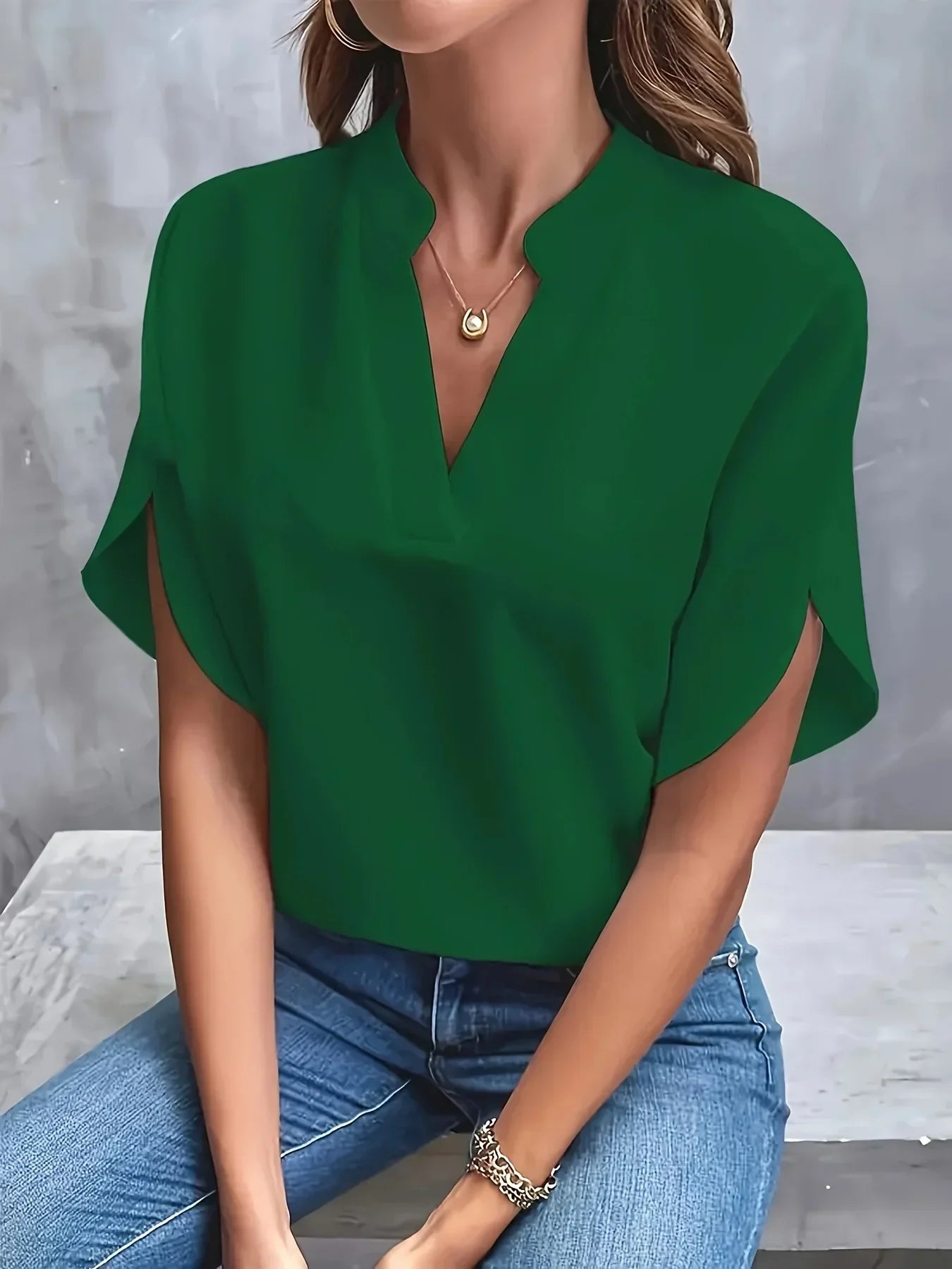 Women's Sophisticated Blouse with Tailored Design