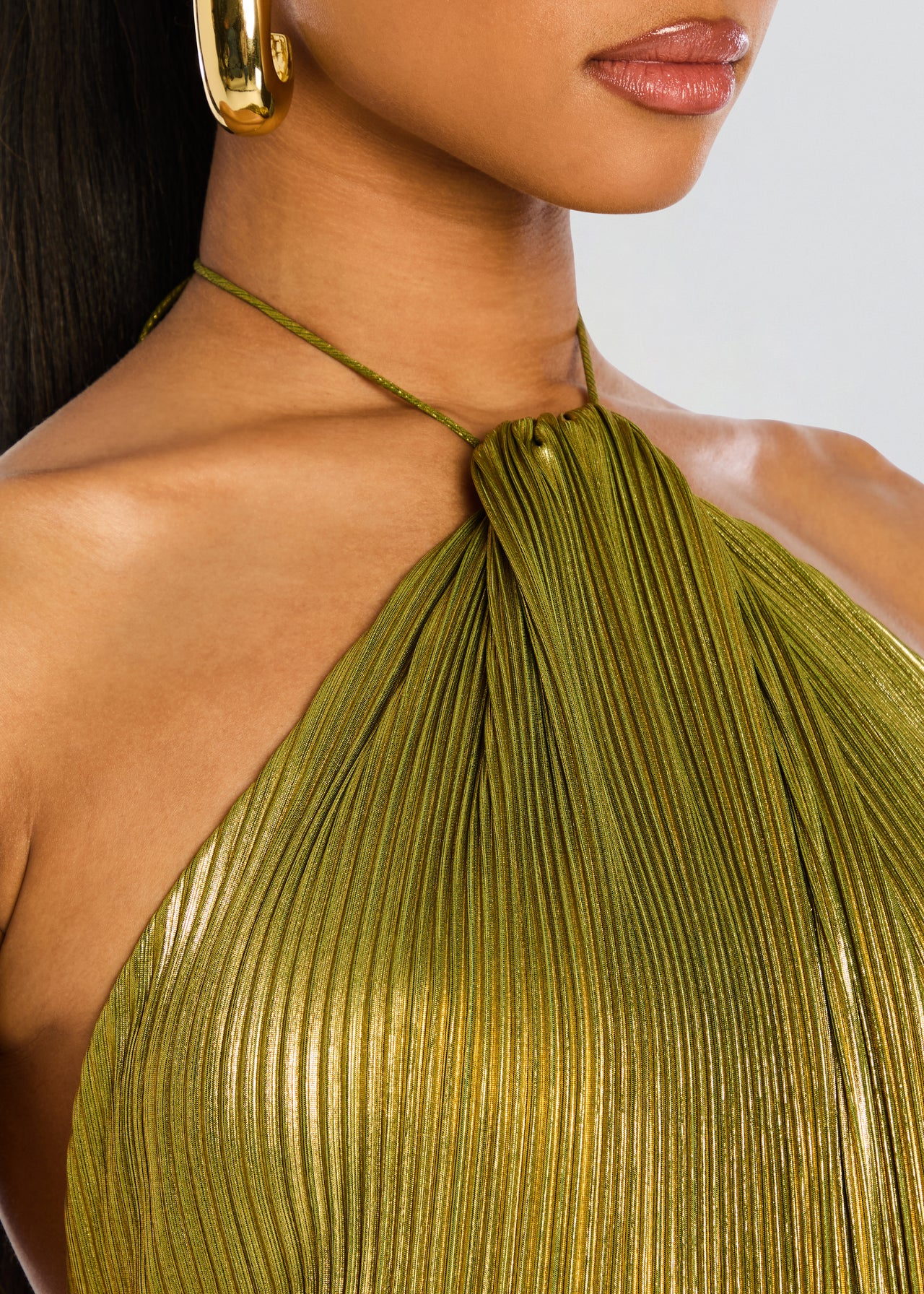 Women's Long dress with a sensual cut and luxurious finish