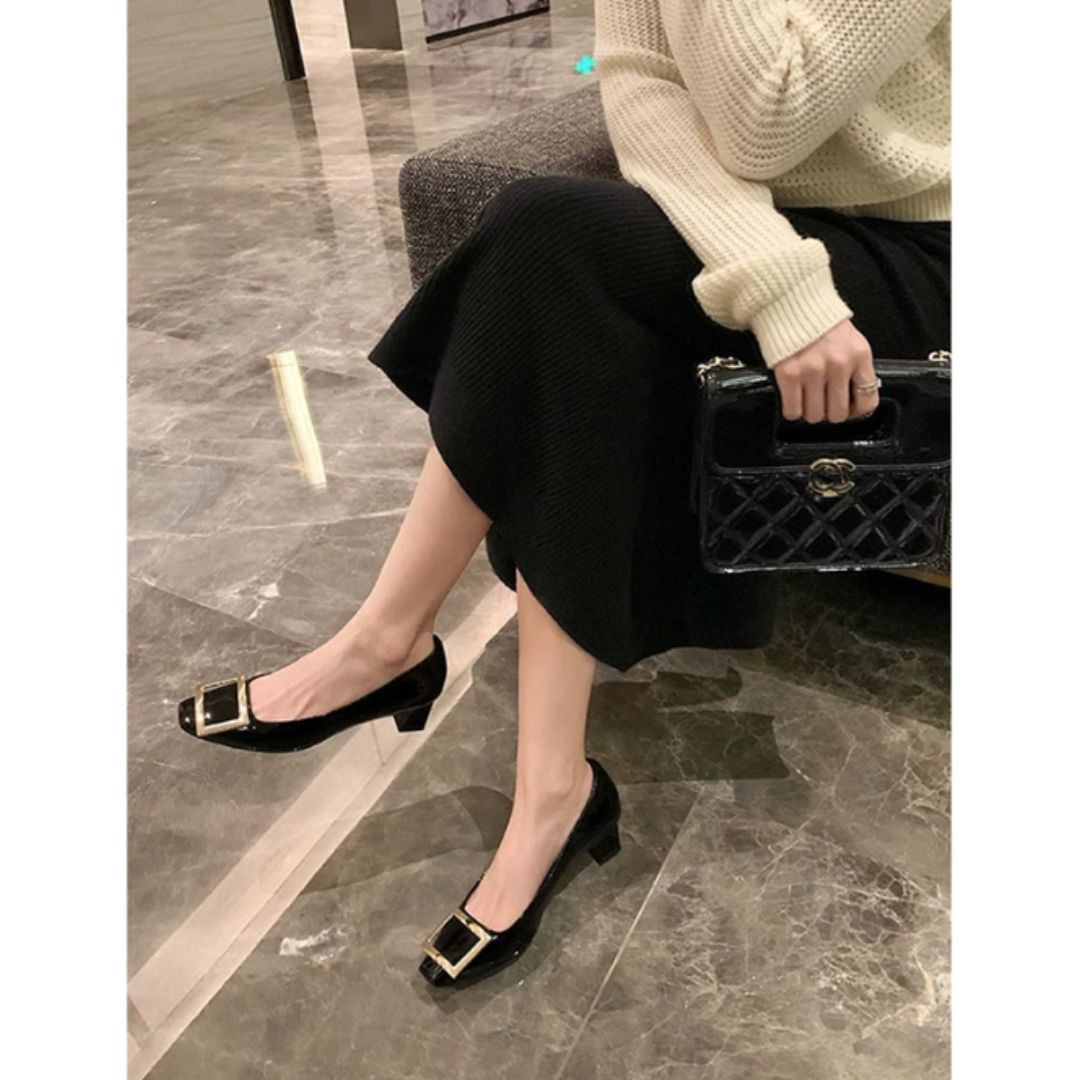 Women's Elegant Heeled Sandals with Metallic Accent