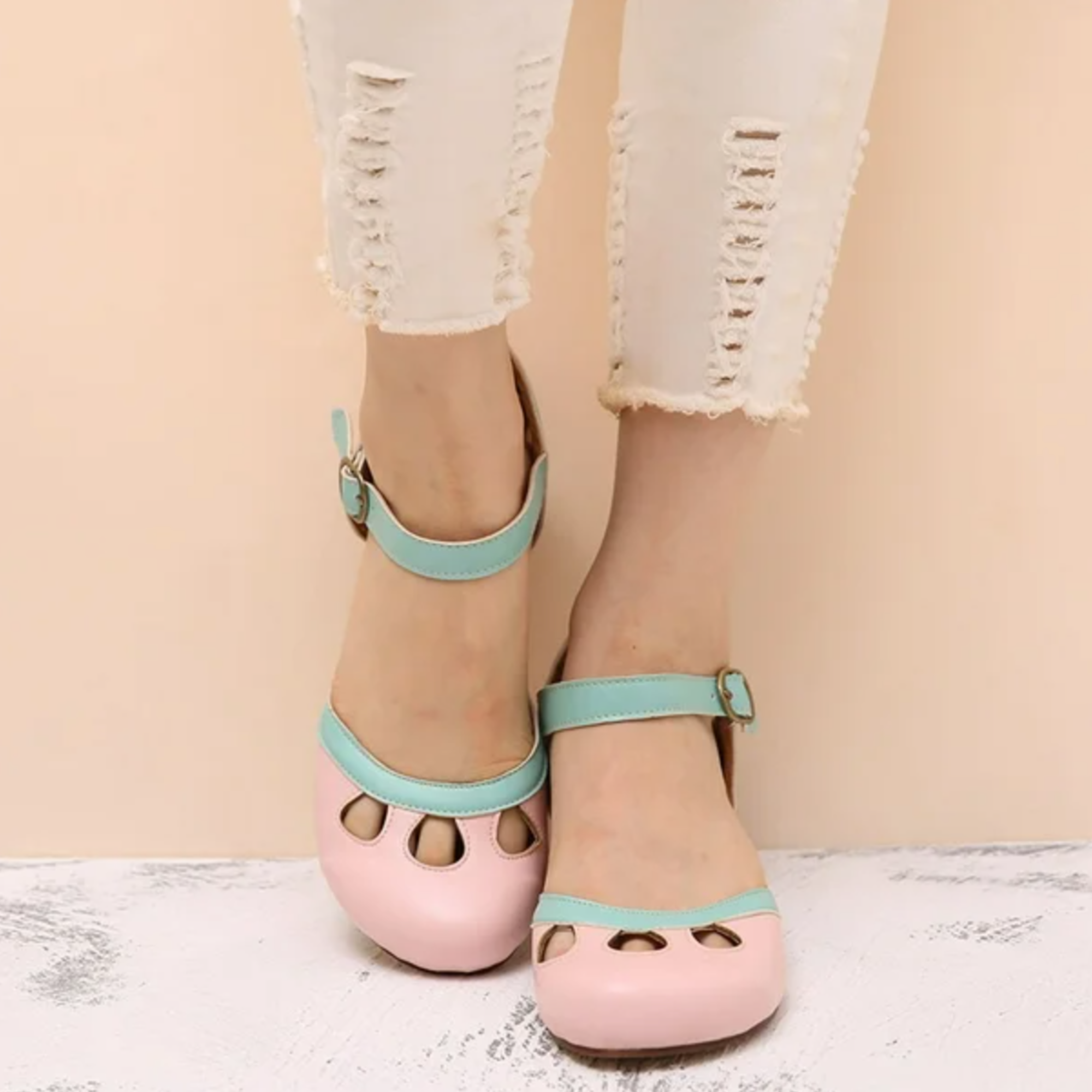 Women's Comfortable Low-Heeled Sandals